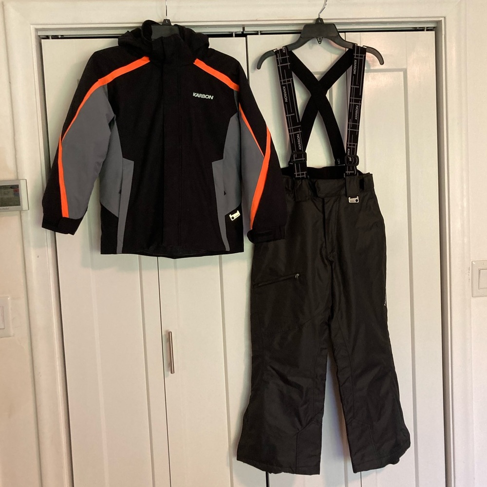 Karbon Ski Jacket/ Ski Pants Boys size 10